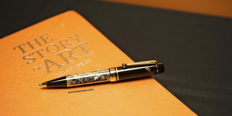 Những chi tiết đặc biệt ẩn mình trên mẫu bút Montblanc Alexandre Dumas Writers Edition Limited Ballpoint Pen DSCF9774 scaled 1