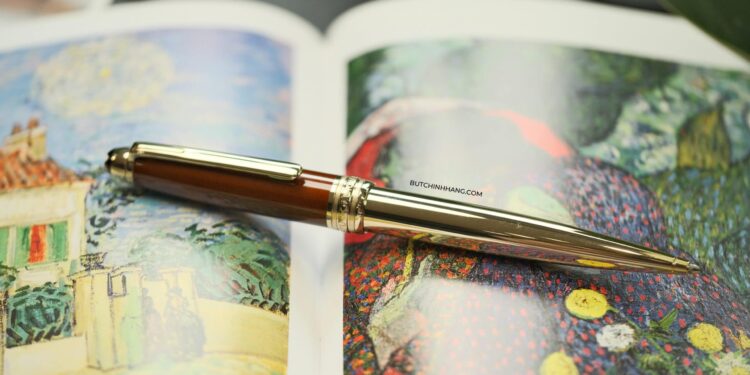 Bút Montblanc Meisterstuck Solitaire Citrin Ballpoint Pen: Sự Tinh Tế của Montblanc trong nhưng mẫu bút thanh lịch, cổ điển DSCF3933 scaled 1